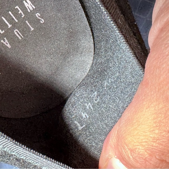 Stuart Weitzman Black Suede Wedges Bow Accent Sz 10 - Picture 8 of 11